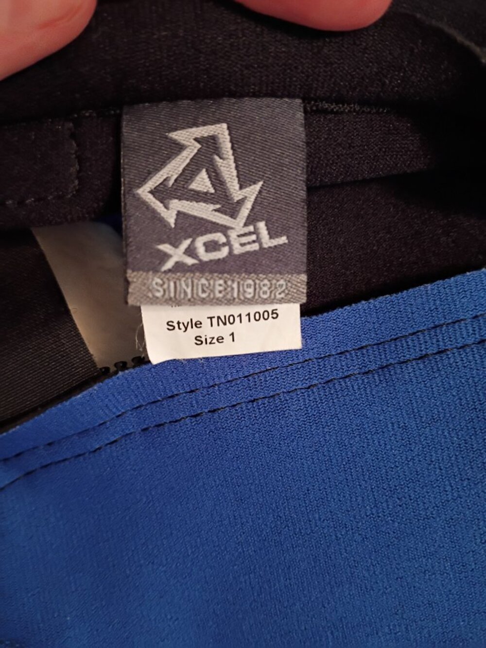 Xcel Hawaii Toddler Wet Suit - Picture 4 of 11